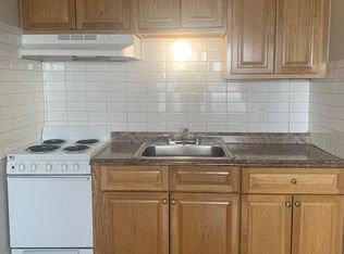 214 Daniel St APT C1, Hackensack, NJ 07601