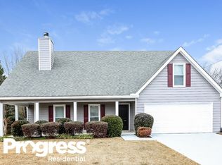 1215 Shamrock Hill Cir, Loganville, GA 30052