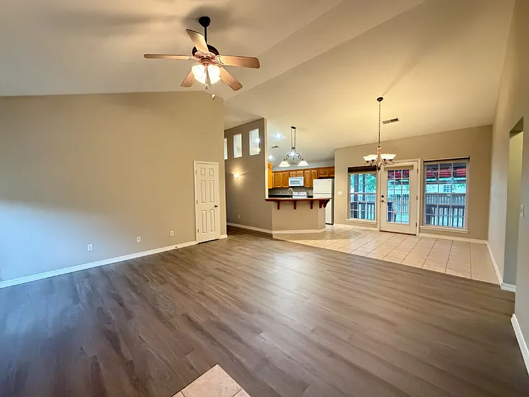 285 Willowbrooke — Photo 14