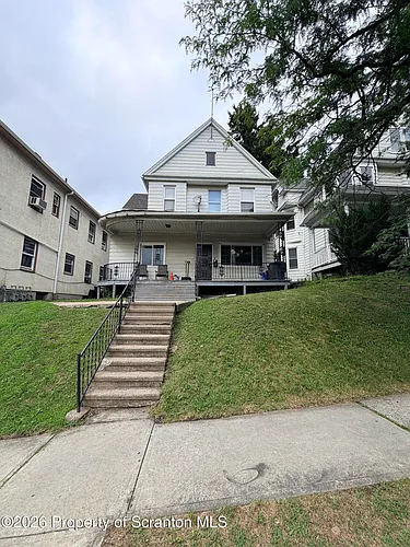 1607 Mulberry St #2 Photo 1 1607 Mulberry St #2 Photo 1