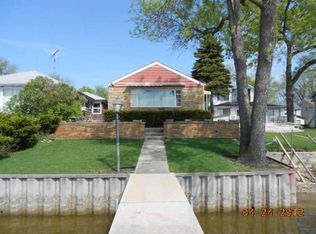 20 S Pistakee Lake Rd, Fox Lake, IL 60020