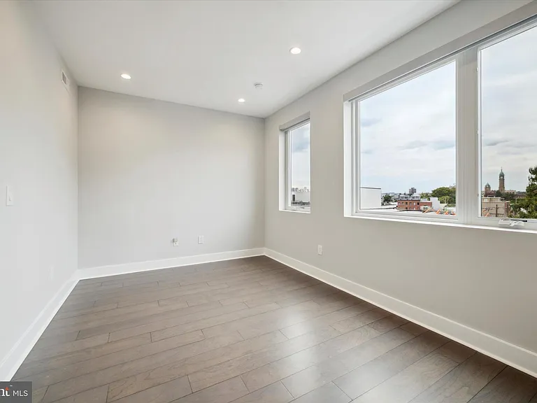 1405 Frankford Ave #504 — Photo 12