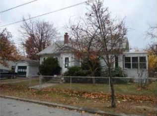 70 Nathaniel Ave, Pawtucket, RI 02860