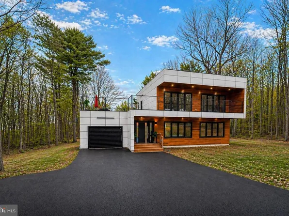 107 Teliha Dr, Lehighton, PA 18235