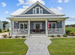 209 Villagers Way, Swansboro, NC 28584
