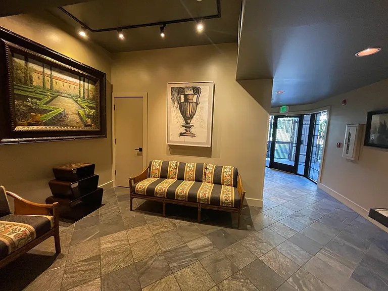 745 Bellevue Ave E #304 — Photo 41