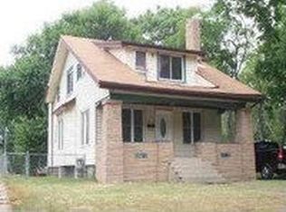 25858 E Huron River Dr, Flat Rock, MI 48134