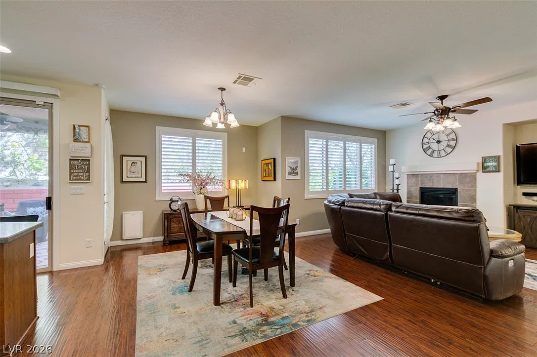 3 bed, 2.5 bath, 1947 sqft, $2,795 — Photo 4
