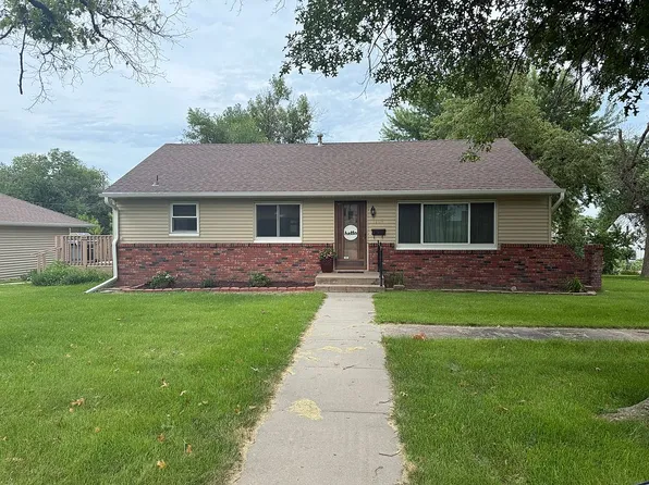 1404 14th St, Aurora, NE 68818
