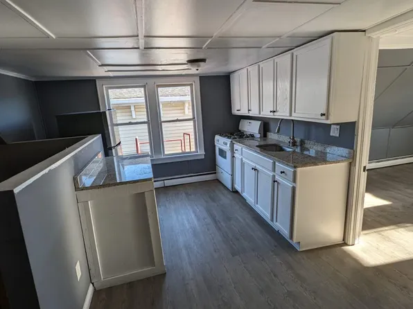 214 Decatur St APT 3, Cumberland, MD 21502