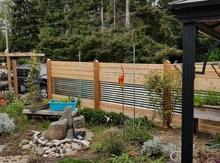 495 Stirling Dr, Camano Island, WA 98282