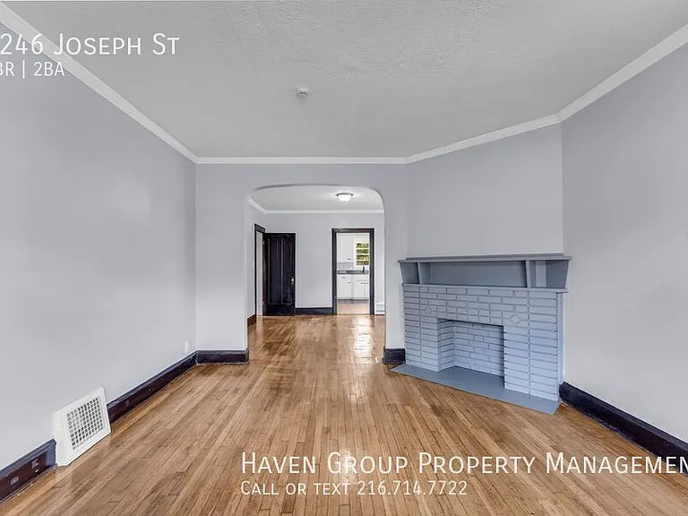 5246 Joseph St — Photo 7