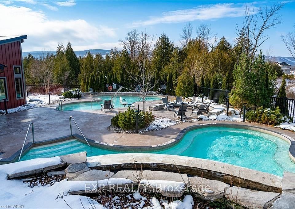 1st image of 10 Beausoleil Ln #303