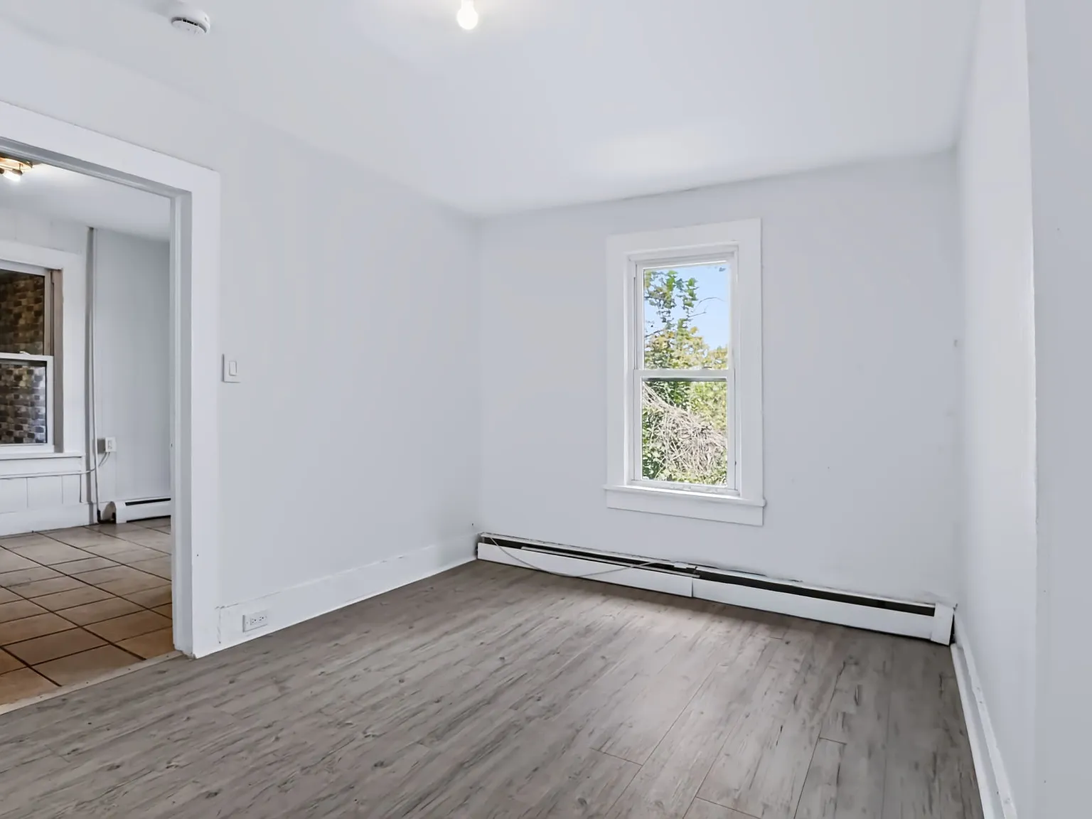 2 bed, 685 sqft, $1,600 — Photo 3