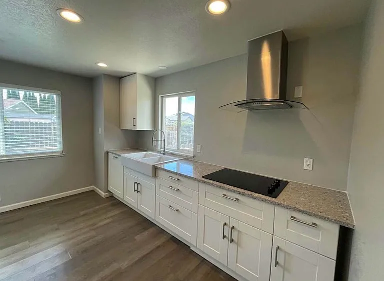 1009 Whistler Dr — Photo 3