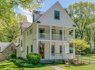 51696 Ironwood Rd, South Bend, IN 46635