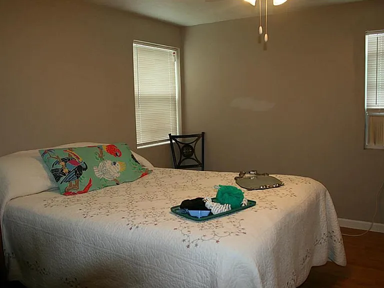 207 S Church St — Photo 7