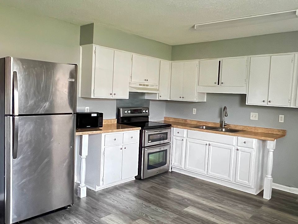 1st image of 9004 Middleground Rd #B