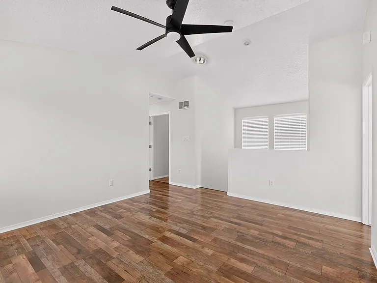 2323 Margarita Dr SE — Photo 22
