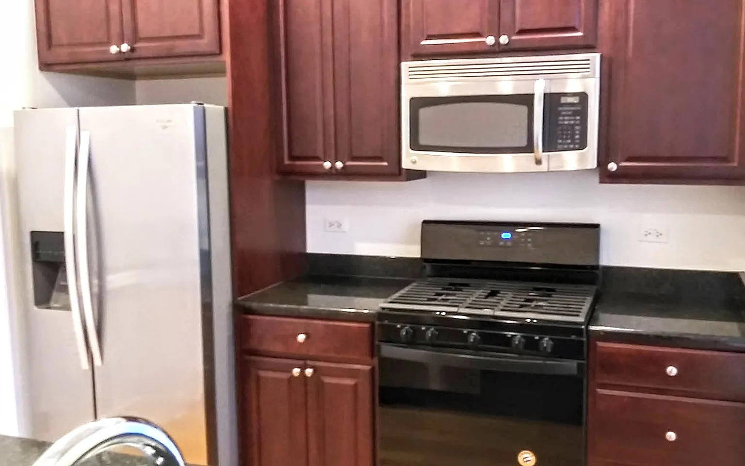 4 bed, 1600 sqft, $4,400 — Photo 4