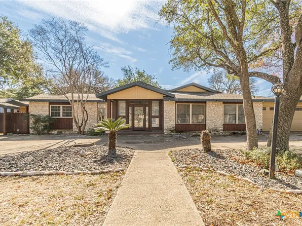 17 Ridge Dr, New Braunfels, TX 78130