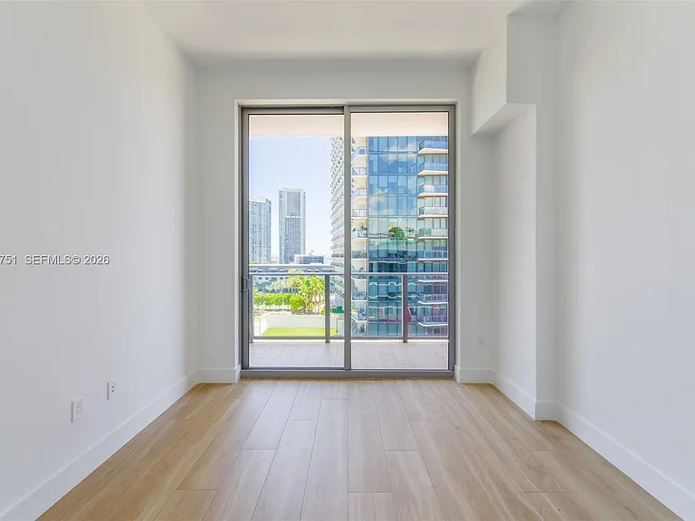 90 NE 32nd St #1108 — Photo 13