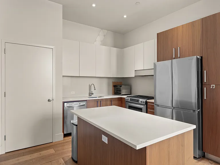 220 W 148th St #5P — Photo 6