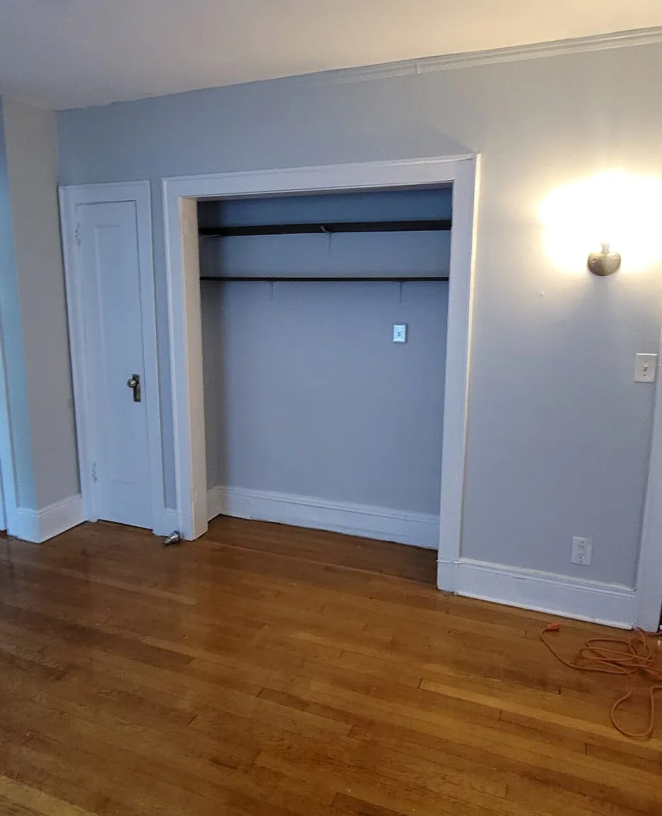 2 Livingston Ave — Photo 1