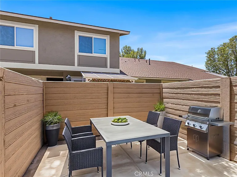1726 N Oak Knoll Dr #C — Photo 9
