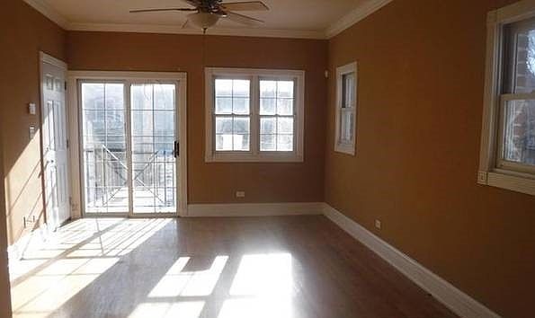 2nd image of 3028 W Polk St #2