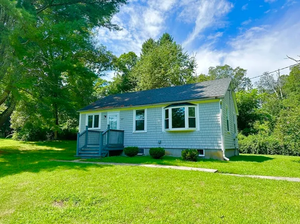 527-527-527A Main Rd, Westport, MA 02790