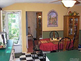 5th image of 19 Baywood Ln