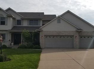 1018 Dogwood Dr, Washington, IL 61571