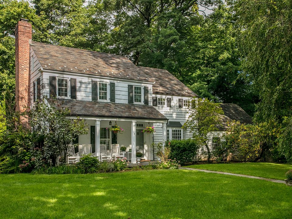 1st image of 3 Brook Ln