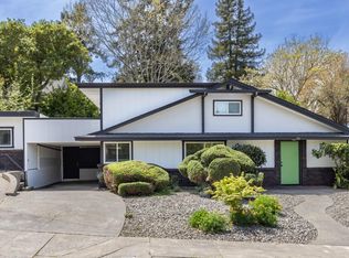 220 West St, Sebastopol, CA 95472