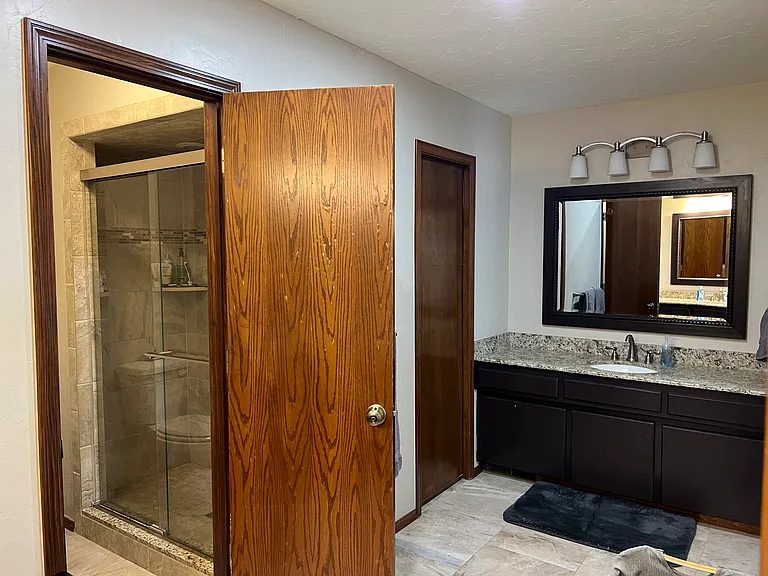 3932 Tamarisk Dr — Photo 15