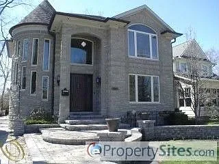 890 Stanley Blvd photo 1