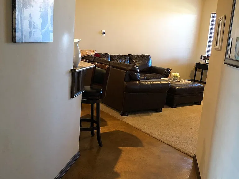 entry to living room