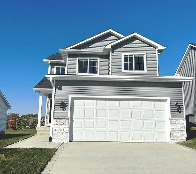 3065 Fairfield Dr