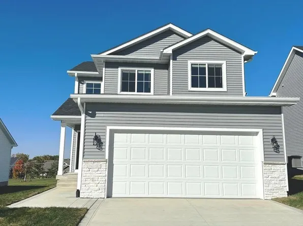 3065 Fairfield Dr, Waukee, IA 50263