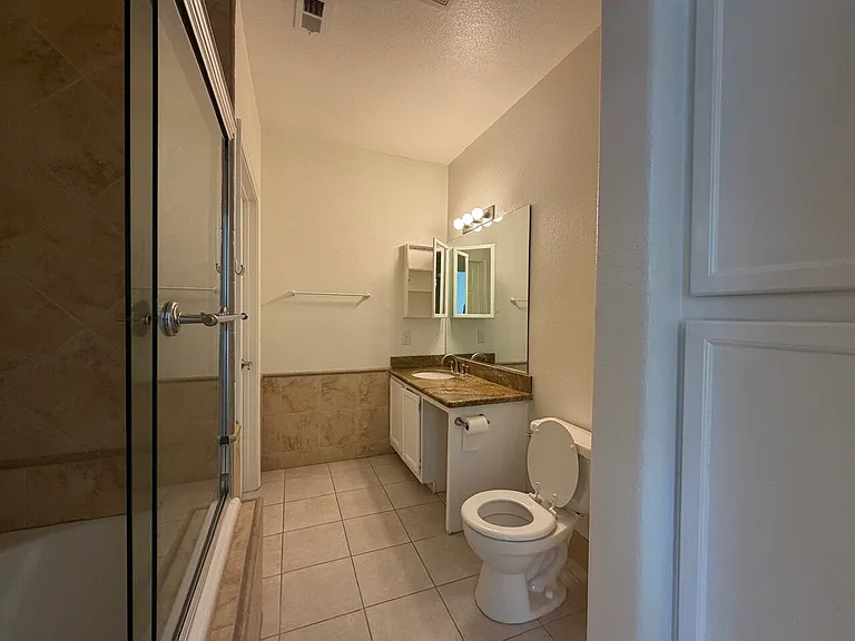 900 Heavenly Hills Ct #204 — Photo 36