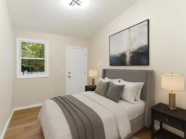 628 Bramhall Avenue image 6 of 39