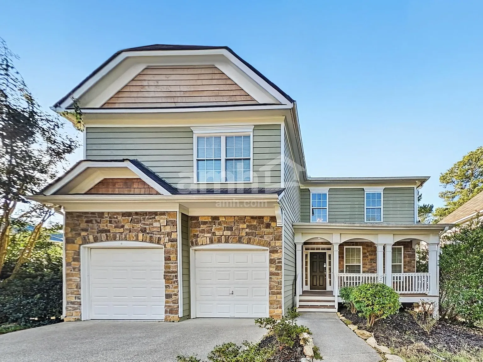 4 bed, 2.5 bath, 2767 sqft, $2,435 — Photo 1