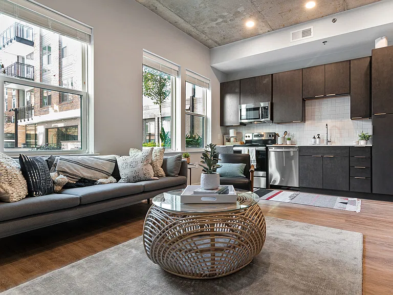 Foster on the Park Apartments — Photo 7