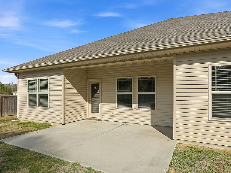 52 Woodwater Cir — Photo 41