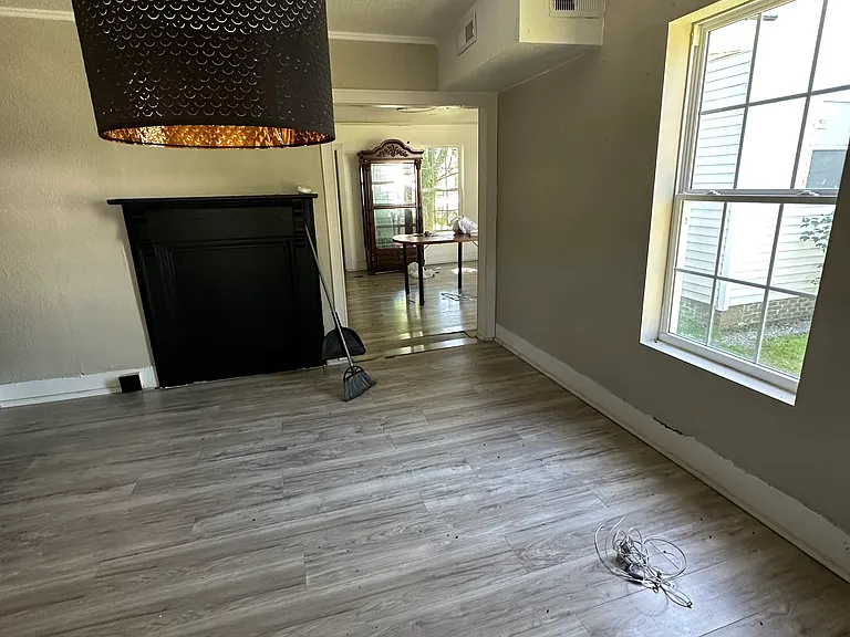 310 Pinner St — Photo 8
