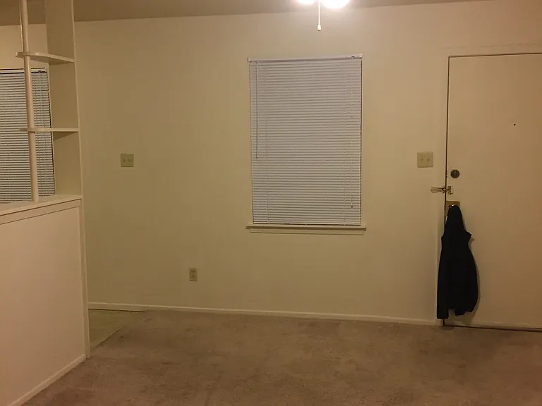 305 S Industrial St #3 — Photo 6