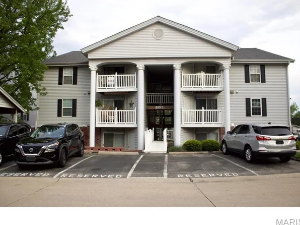 4308 Arrow Tree Dr APT H, Saint Louis, MO 63128