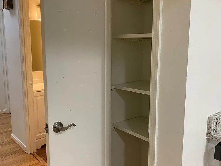 6802 Dina Leigh Ct — Photo 20