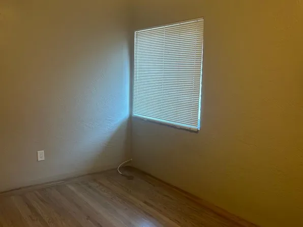 6870 Foothill Blvd #6870, Oakland, CA 94605
